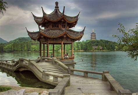 Jinshan Temple! En Mystisk Pagod Med Utsikt Över Hangzhou-Sjön!