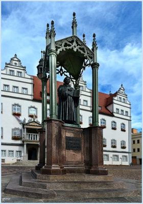 Lutherdenkmal – En imponerande hyllning till reformatorn i Wittenberg!