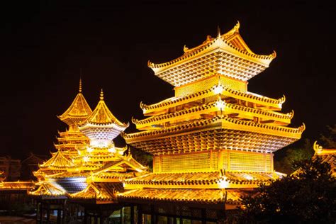 Zhaoxing Pagoda: En historisk byggnad med en magisk utsikt!